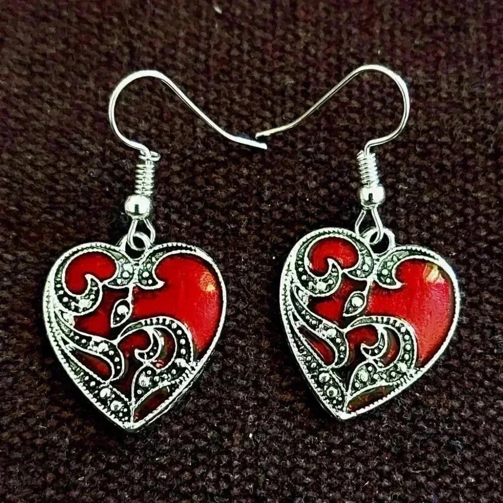 Gothic horor red Heart earrings